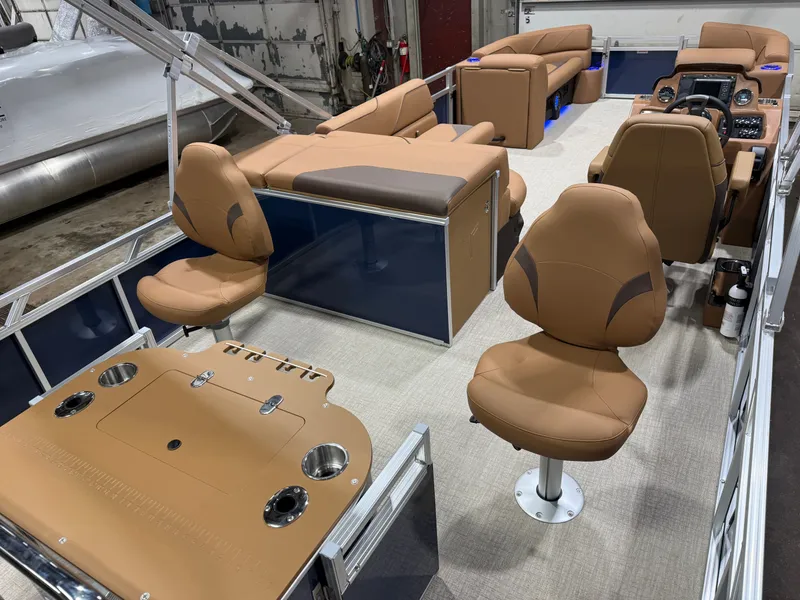 Slide: The Image of Tahoe Sport 2385 Rear Fish Tritoon & Honda 4-Stroke EFI 2026 - 24