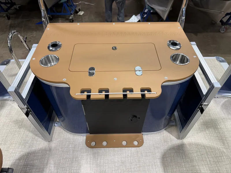 Slide: The Image of Tahoe Sport 2385 Rear Fish Tritoon & Honda 4-Stroke EFI 2026 - 25