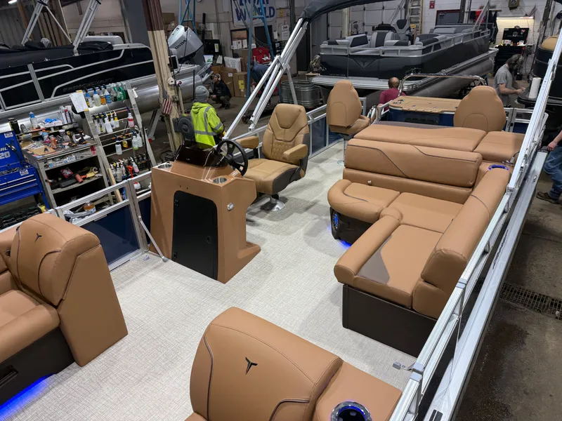 Slide: The Image of Tahoe Sport 2385 Rear Fish Tritoon & Honda 4-Stroke EFI 2026 - 3