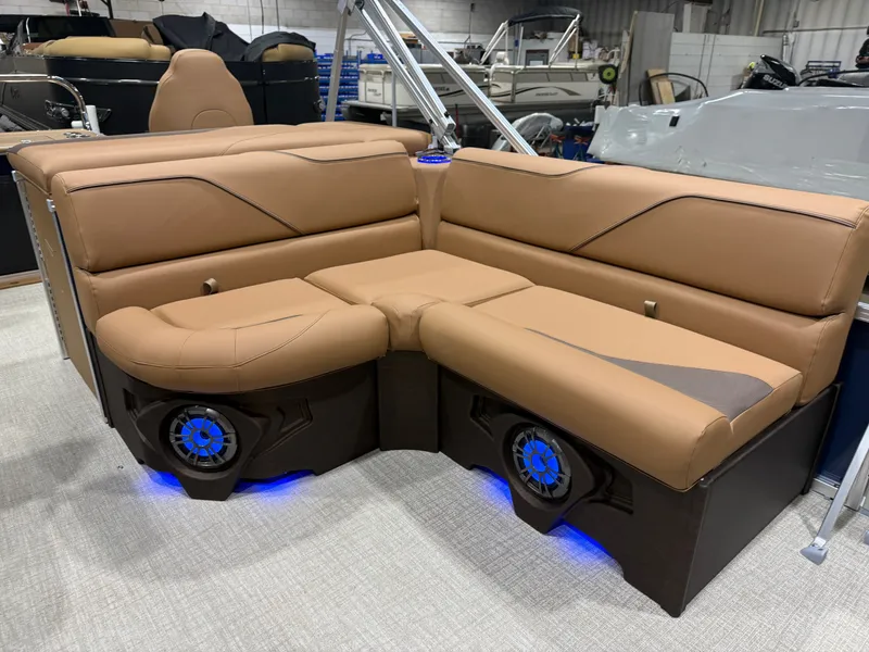 Slide: The Image of Tahoe Sport 2385 Rear Fish Tritoon & Honda 4-Stroke EFI 2026 - 36