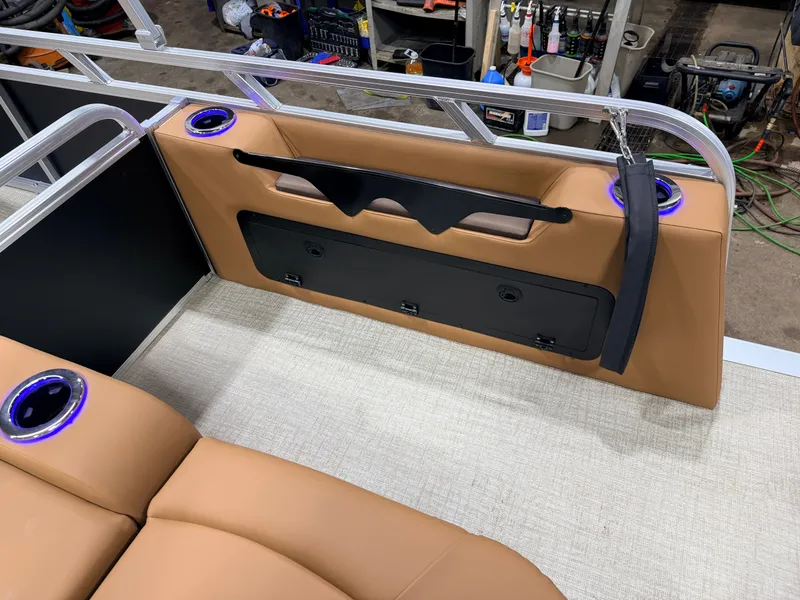 Slide: The Image of Tahoe Sport 2385 Swingback (VRB) Tritoon & Honda 4-Stroke EFI 2026 - 26