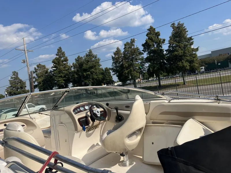 Slide: The Image of Chaparral 220 SSi 2002 - 5