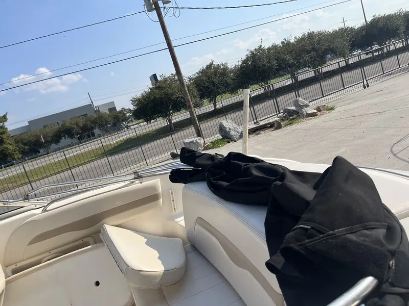 Slide: The Image of Chaparral 220 SSi 2002 - 7