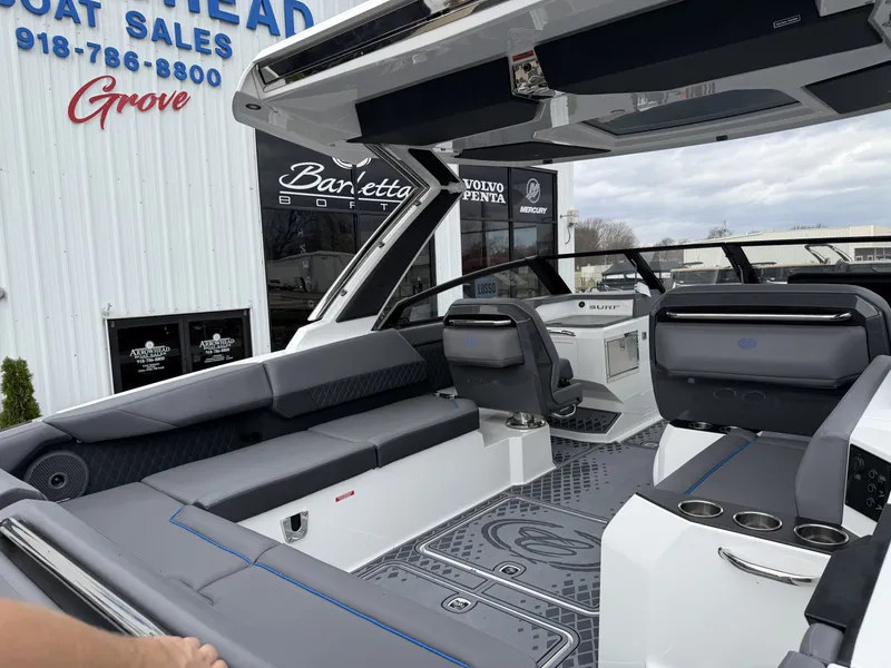 Slide: The Image of Cobalt R31 Surf 2026 - 13