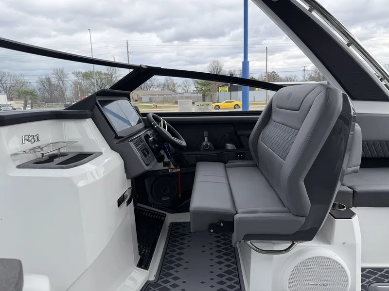 Slide: The Image of Cobalt R31 Surf 2026 - 16