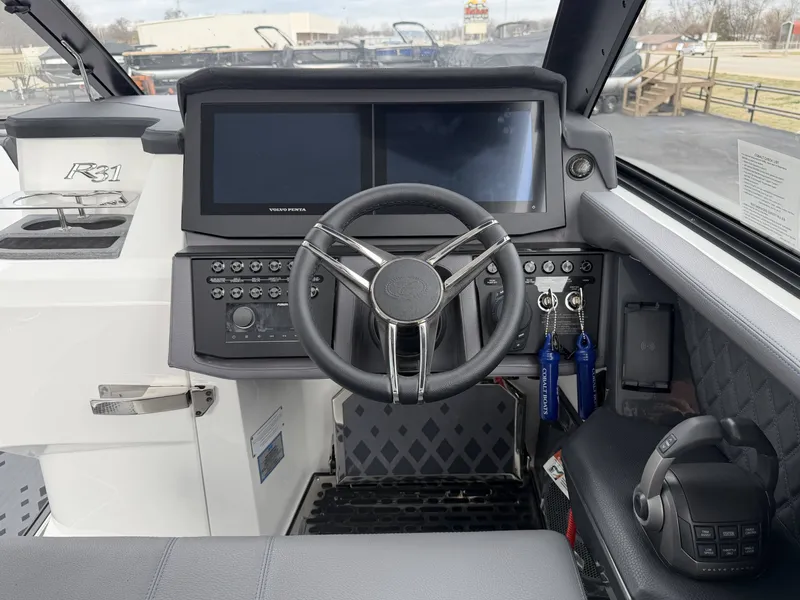 Slide: The Image of Cobalt R31 Surf 2026 - 18