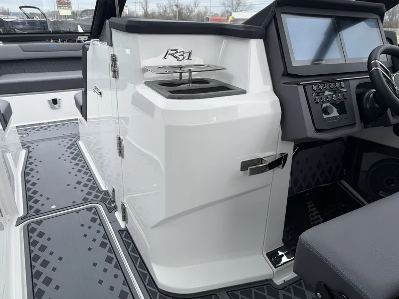 Slide: The Image of Cobalt R31 Surf 2026 - 22