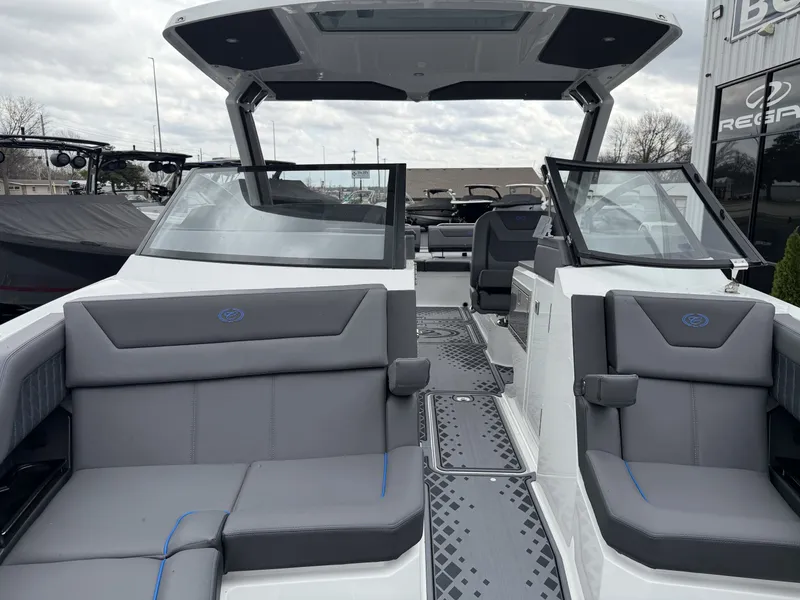 Slide: The Image of Cobalt R31 Surf 2026 - 25