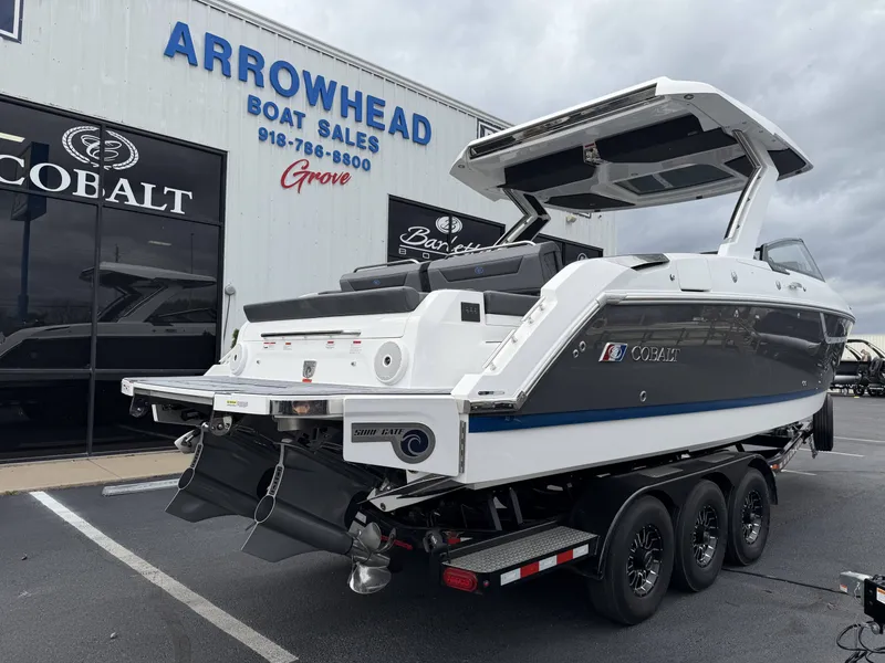 Slide: The Image of Cobalt R31 Surf 2026 - 8