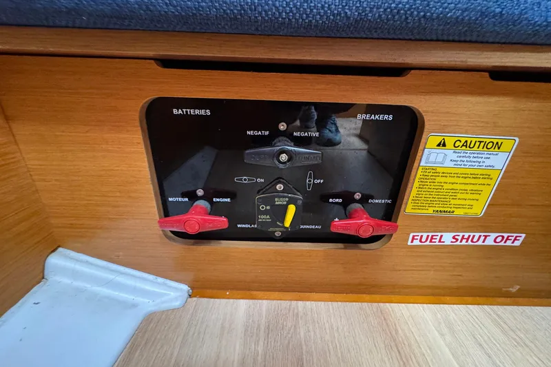 Slide: The Image of Battery and switch panel on Jeanneau Sun Odyssey 389, year 2018. - 48