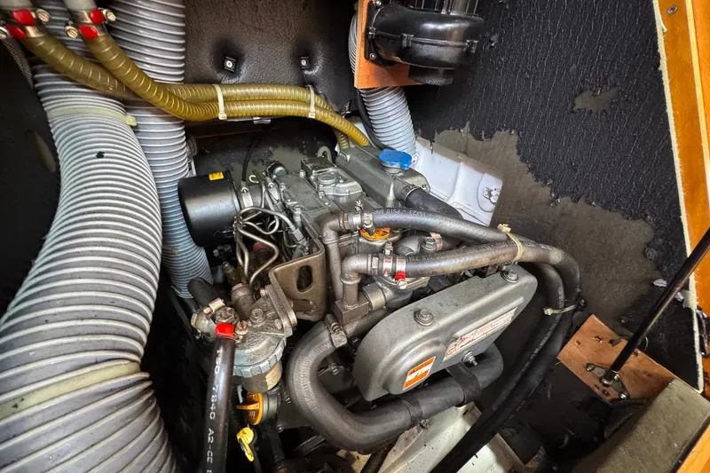 Slide: The Image of Engine compartment of 2018 Jeanneau Sun Odyssey 389. - 49