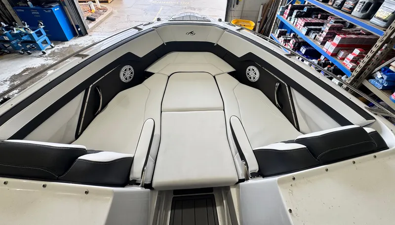 Slide: The Image of Monterey 278 2023 - 5