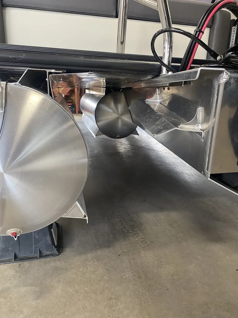 Slide: The Image of Sylvan R Series R22 CLZ DH 2026 - 3