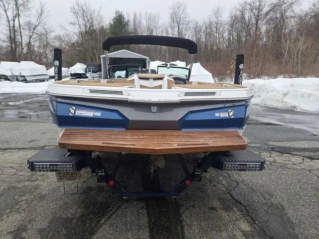 Slide: The Image of MasterCraft ProStar 2023 - 4