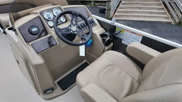 Slide: The Image of Sylvan 8524 Mirage LZ 2023 - 18