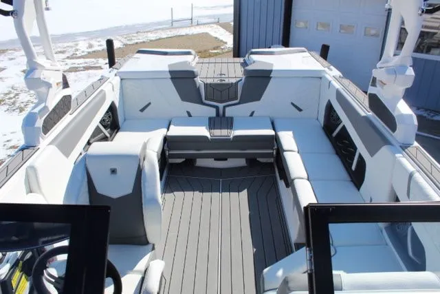 Slide: The Image of Nautique Super Air Nautique GS22 2026 - 17