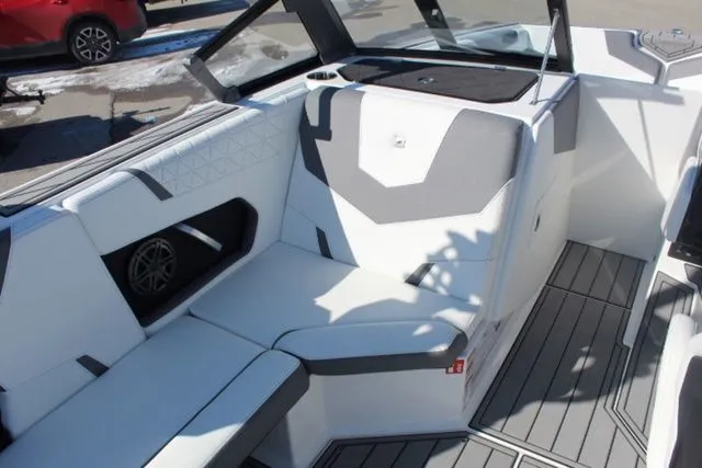 Slide: The Image of Nautique Super Air Nautique GS22 2026 - 20