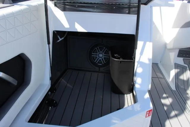 Slide: The Image of Nautique Super Air Nautique GS22 2026 - 27