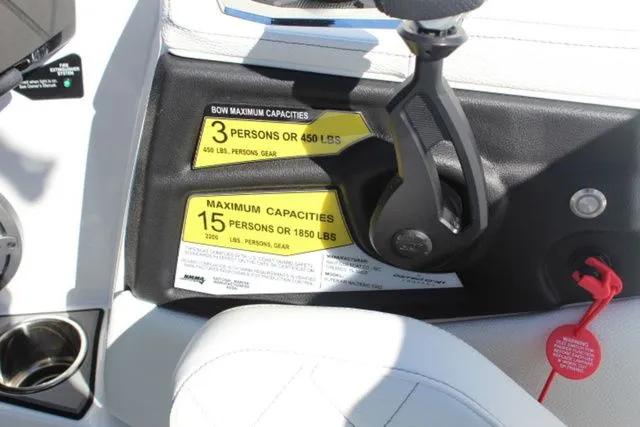 Slide: The Image of Nautique Super Air Nautique GS22 2026 - 33