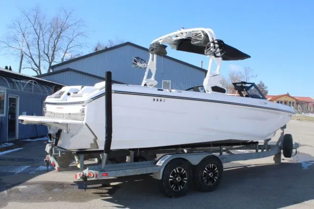 Slide: The Image of Nautique Super Air Nautique GS22 2026 - 5