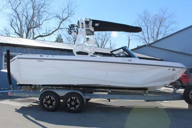 Slide: The Image of Nautique Super Air Nautique GS22 2026 - 6