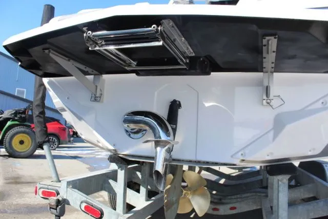 Slide: The Image of Nautique Super Air Nautique GS22 2026 - 9