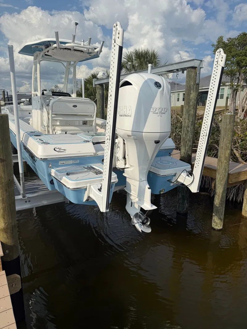 Slide: The Image of Everglades 243 Center Console 2016 - 19