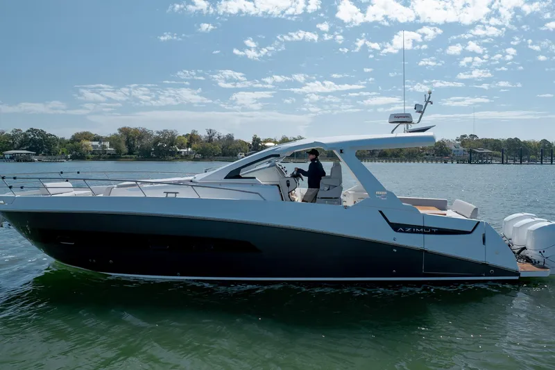 Slide: The Image of 2019 Azimut Verve 40 yacht cruising on a sunny day, side view. - 19