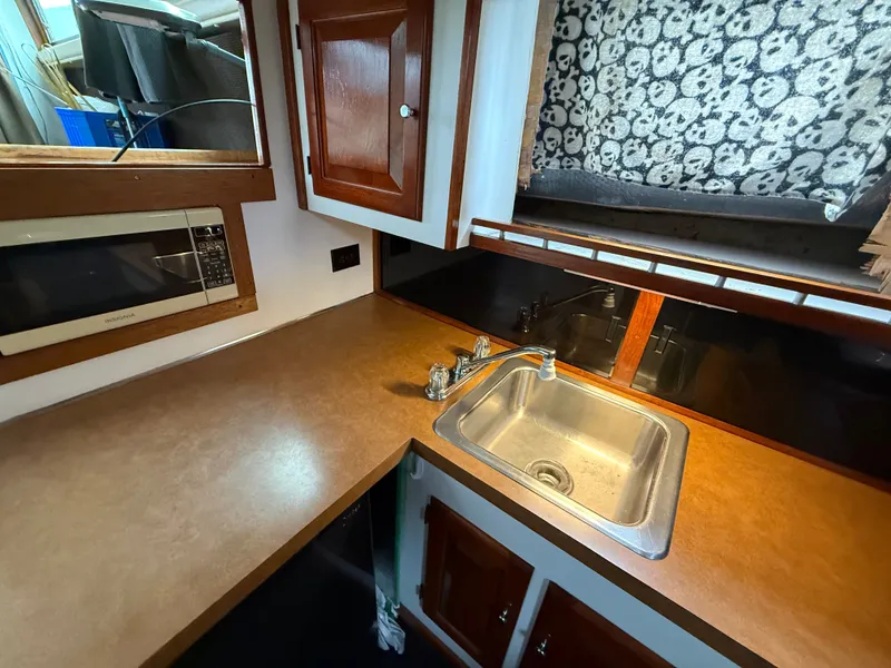 Slide: The Image of Mainship 34 Trawler 1978 - 18