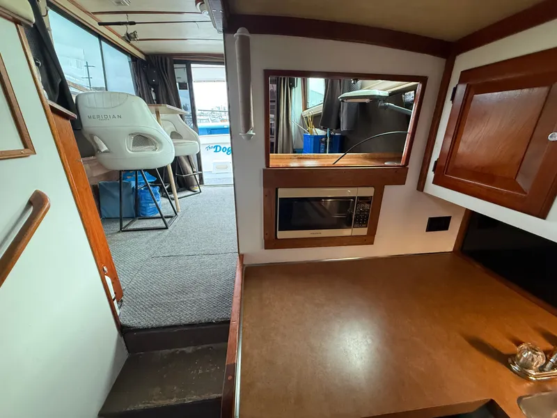 Slide: The Image of Mainship 34 Trawler 1978 - 20