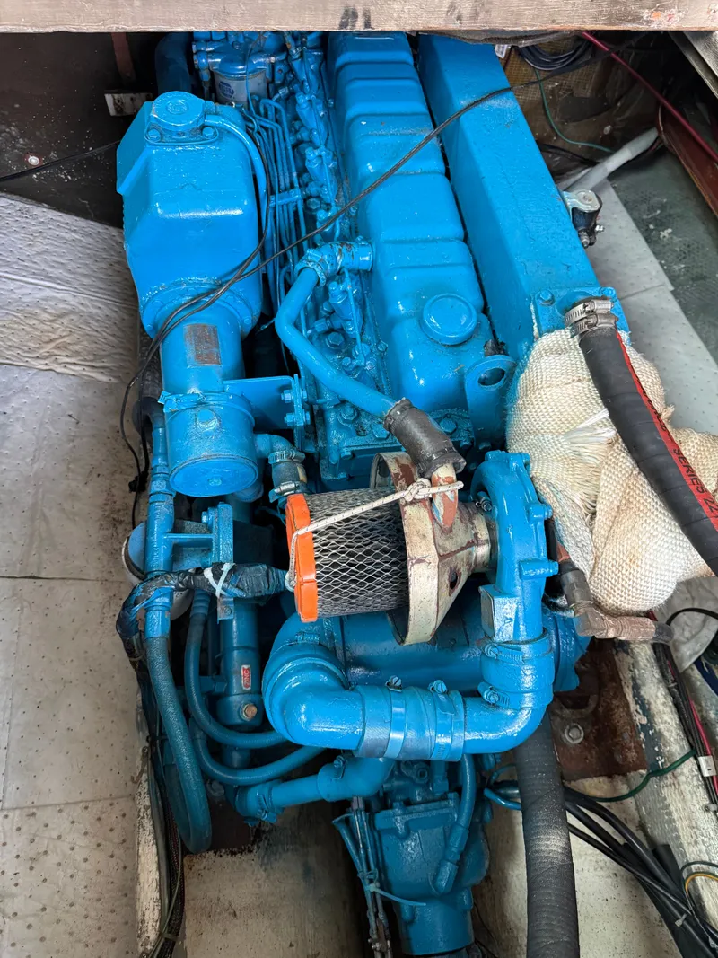 Slide: The Image of Mainship 34 Trawler 1978 - 23