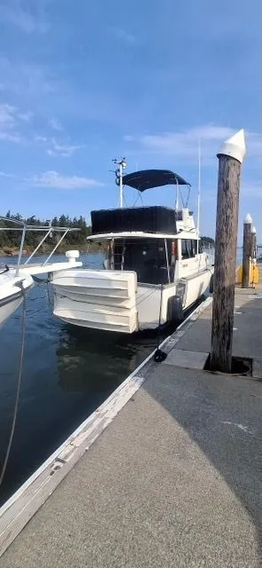 Slide: The Image of Mainship 34 Trawler 1978 - 29