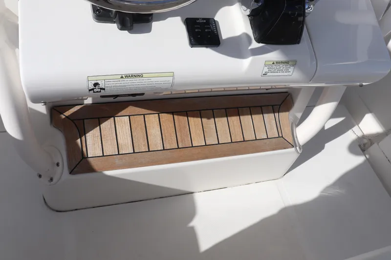 Slide: The Image of Boat console with wooden step, Jupiter 30 model, 2013. - 18