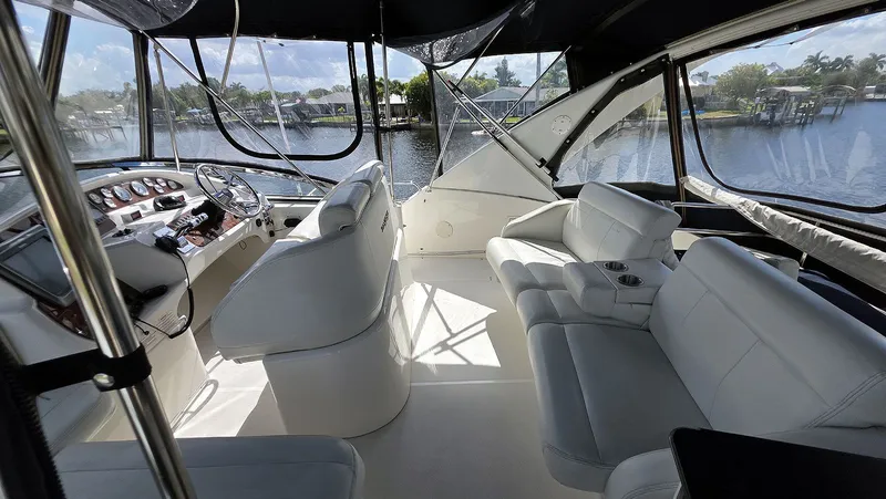 Slide: The Image of Flybridge Starboard - 35