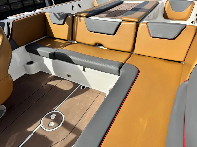 Slide: The Image of Heyday Wake Boats WT-2 2020 - 11