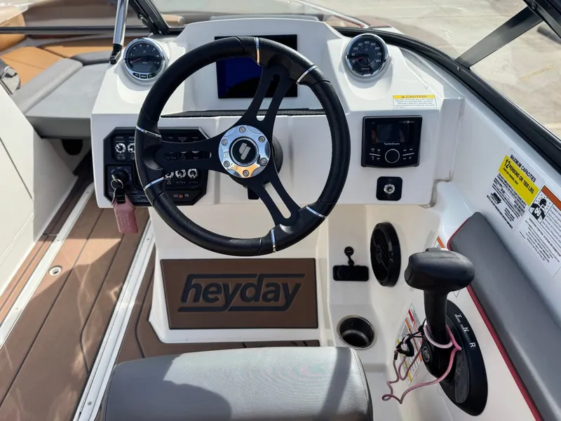 Slide: The Image of Heyday Wake Boats WT-2 2020 - 13