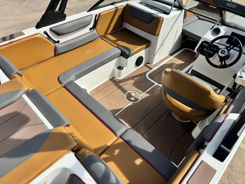 Slide: The Image of Heyday Wake Boats WT-2 2020 - 9