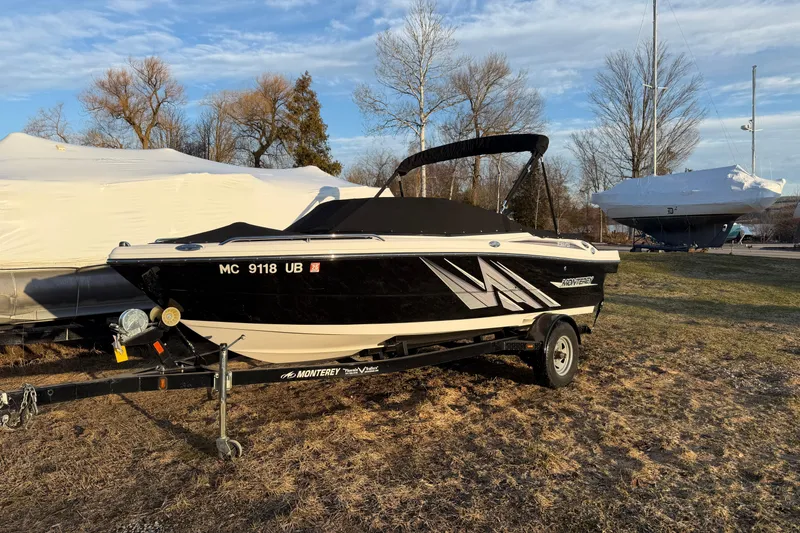 The Image of Monterey 196FS 2017 - undefined