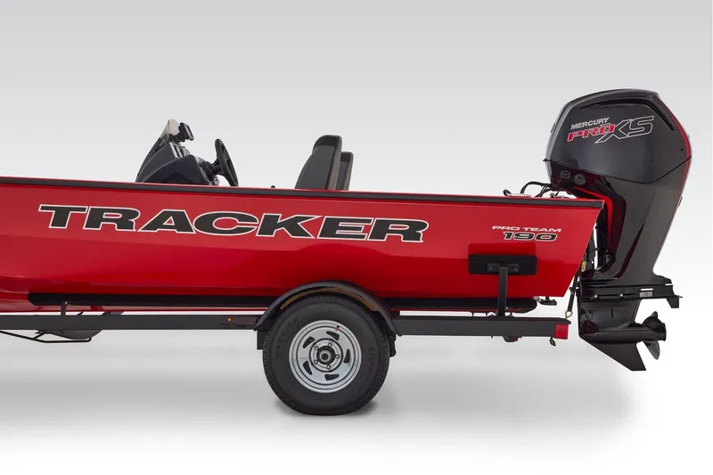 Slide: The Image of Tracker Pro Team 190 2026 - 60