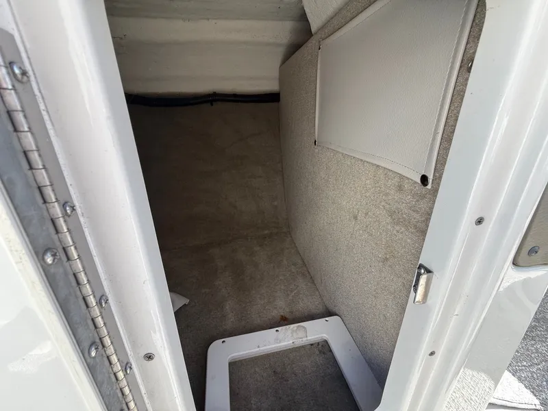 Slide: The Image of Interior of 2012 Crownline 252 EX boat. - 16