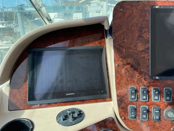 Slide: The Image of 2006 Carver 560 Voyager - Image 36 - 36