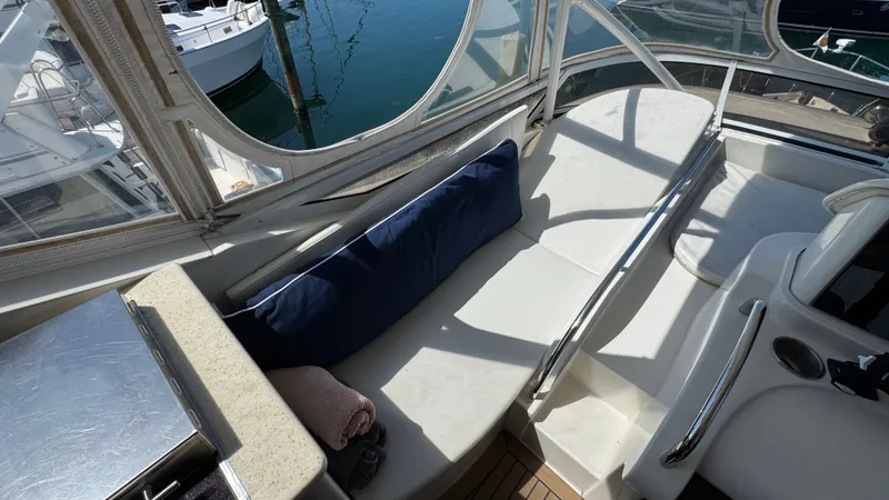 Slide: The Image of Flybridge Seating - 26