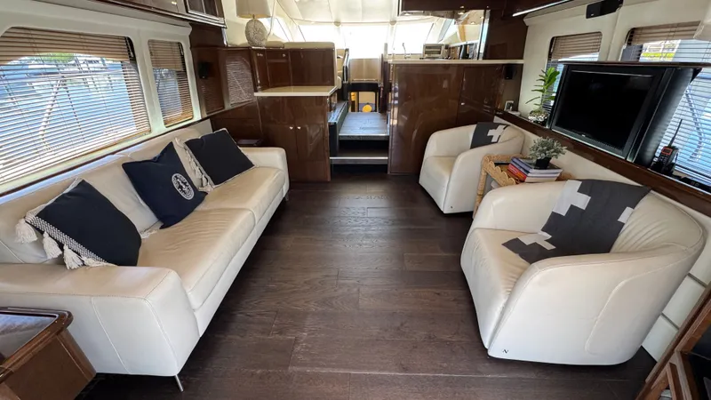 Slide: The Image of Salon Entrance Looking Forward - 28