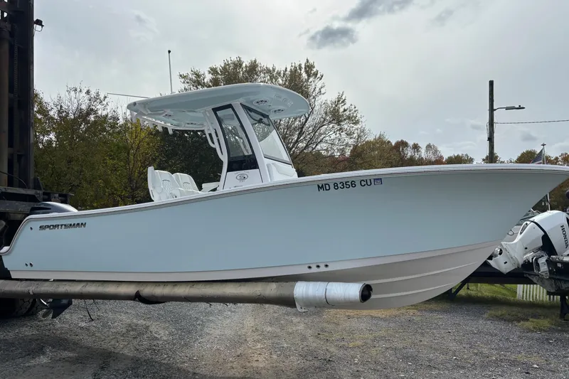 The Image of Sportsman Heritage 231 Center Console 2024 - undefined