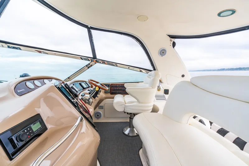 Slide: The Image of Sea Ray Sundancer 460 2003 - 9