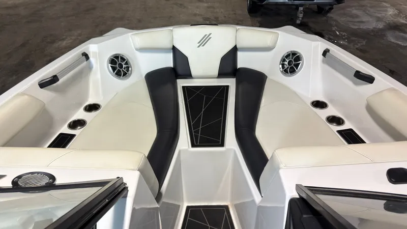 Slide: The Image of ATX 22 Type-S 2020 - 10