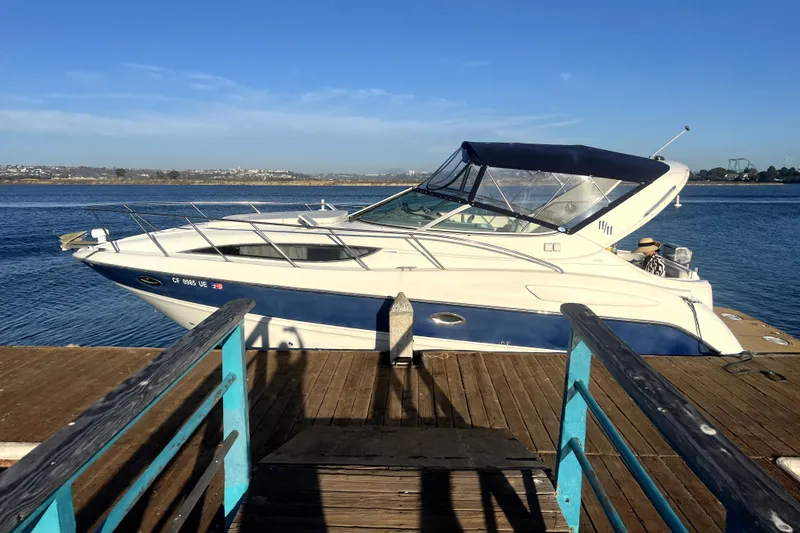 The Image of Bayliner 305 2007 - undefined