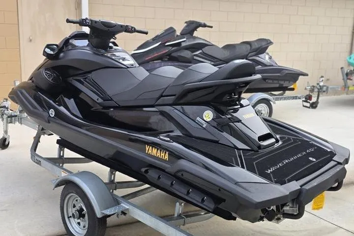 Slide: The Image of 2026 Yamaha WaveRunner FX Limited SVHO in sleek black on a trailer. - 4