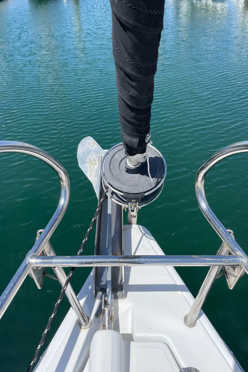 Slide: The Image of Bow view of Beneteau Oceanis 37 yacht, 2008 model. - 47