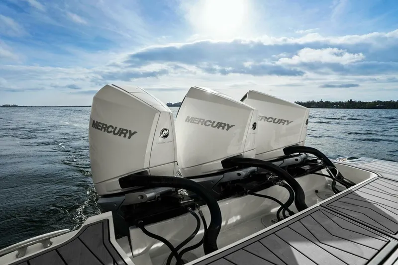 Slide: The Image of 2023 Monterey 385 SS - Outboard Engines - 35